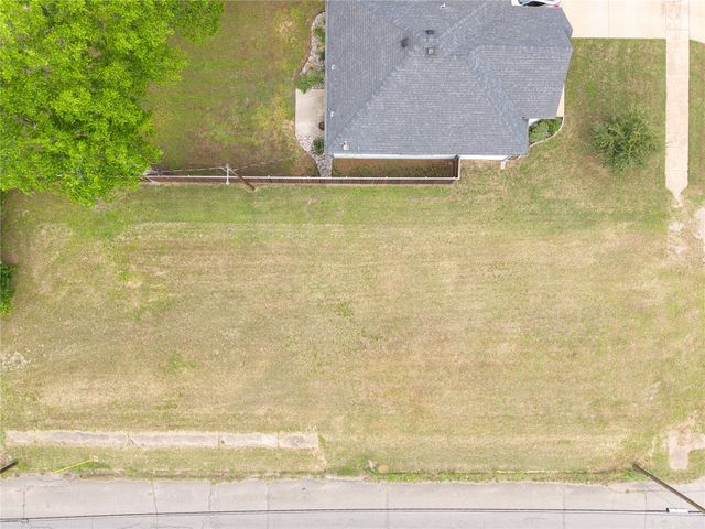 930 S Mirick Avenue, Denison, TX 75020