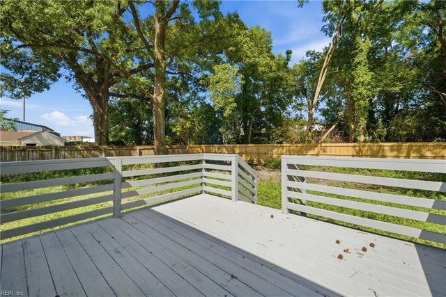 6220 Tidewater DR, Norfolk, VA 23509