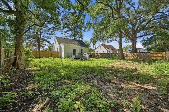 6220 Tidewater DR, Norfolk, VA 23509