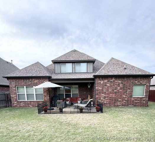 18522 E 42nd Street, Tulsa, OK 74134
