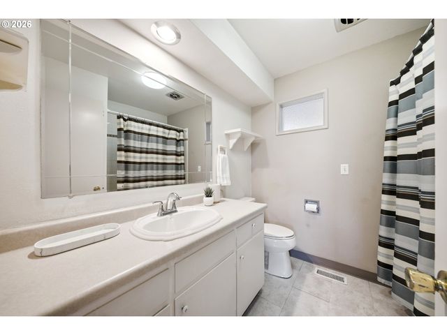 3237 Ne 131ST Ave, Portland, OR 97230