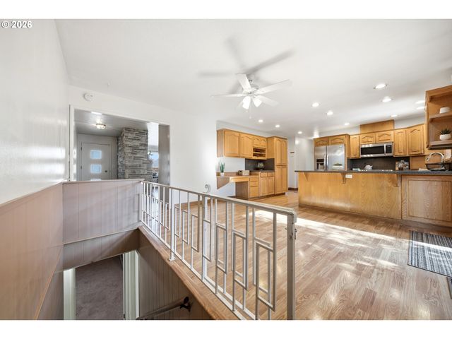 3237 Ne 131ST Ave, Portland, OR 97230