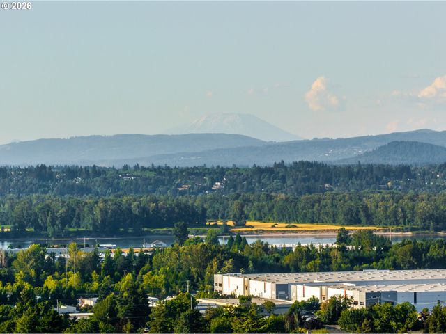 3237 Ne 131ST Ave, Portland, OR 97230