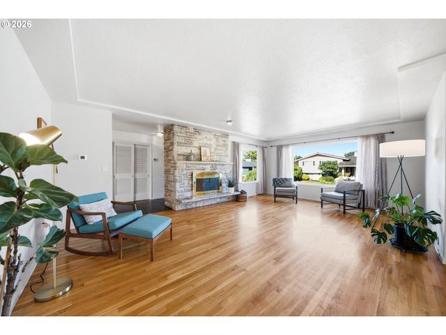 3237 Ne 131ST Ave, Portland, OR 97230