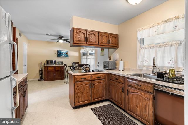 123 PLUMTREE LN, Willingboro, NJ 08046