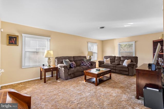 123 PLUMTREE LN, Willingboro, NJ 08046