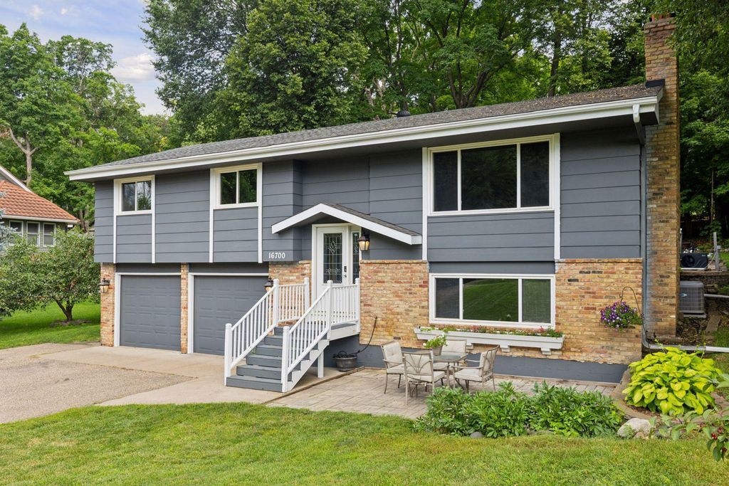16700 Weaver Lake Road, Maple Grove, MN 55311