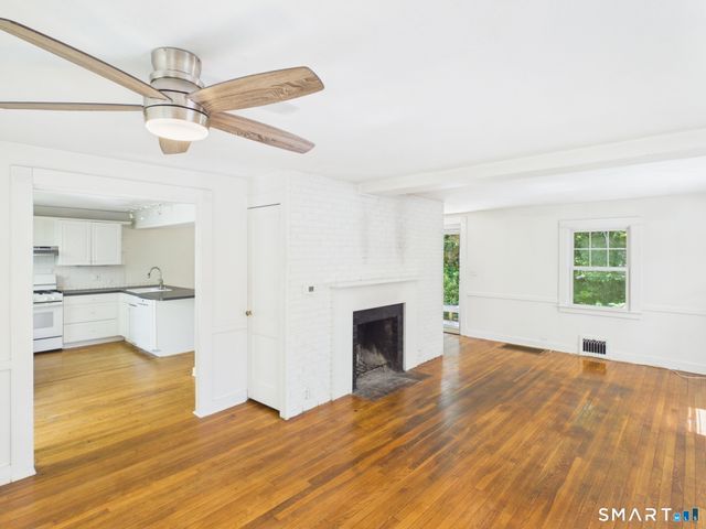 32 Liberty Street, Madison, CT 06443