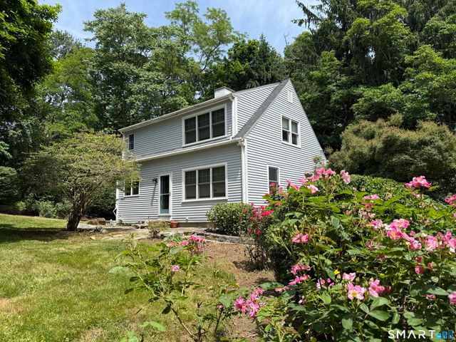 32 Liberty Street, Madison, CT 06443