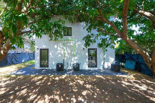 742 NW 70th St 1, Miami, FL 33150