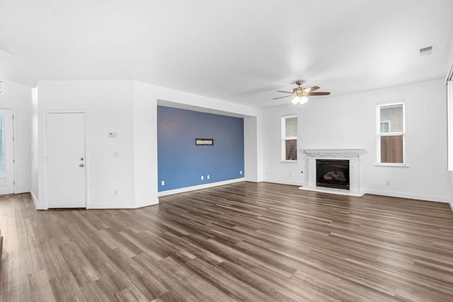 2768 Goshen Avenue, Clovis, CA 93611