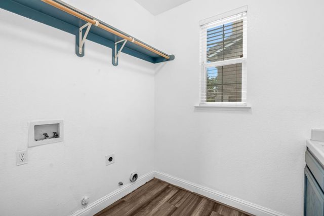2768 Goshen Avenue, Clovis, CA 93611