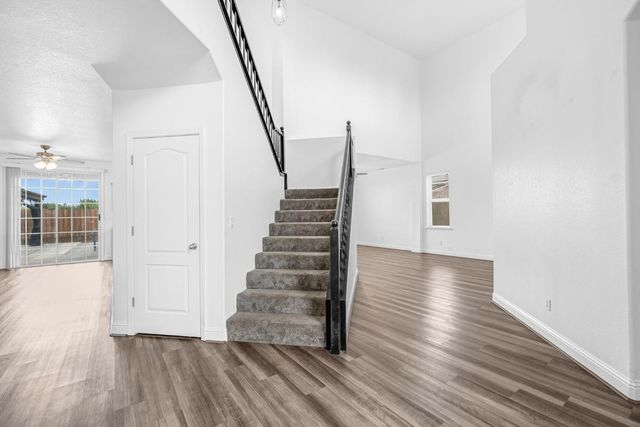 2768 Goshen Avenue, Clovis, CA 93611