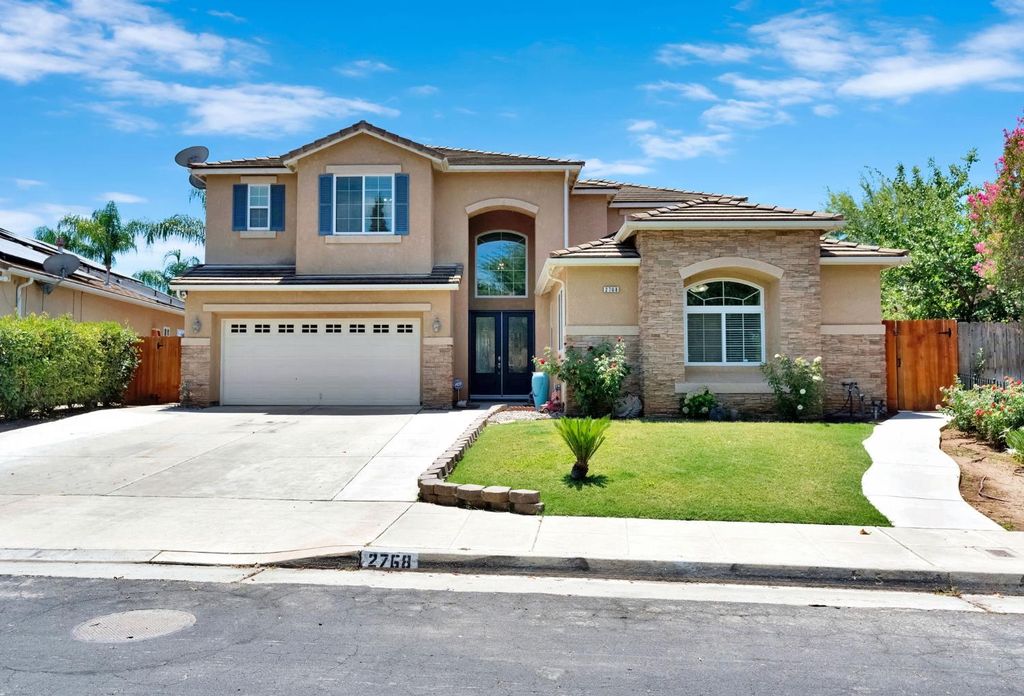 Image 1 of property listing at 2768 Goshen Avenue, Clovis, CA 93611