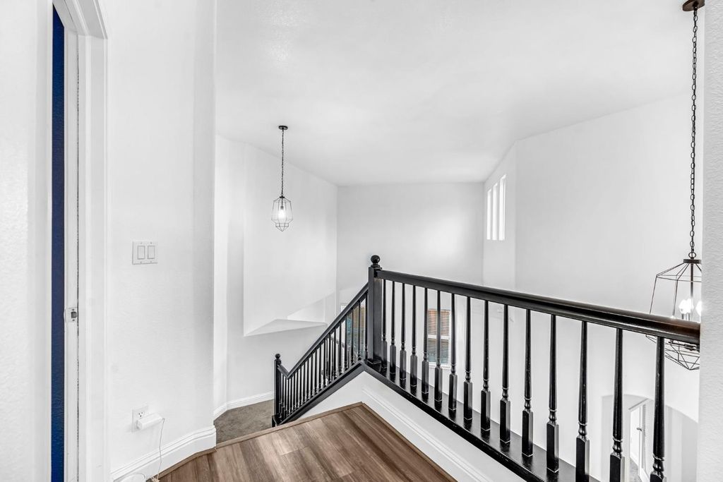 Image 27 of property listing at 2768 Goshen Avenue, Clovis, CA 93611