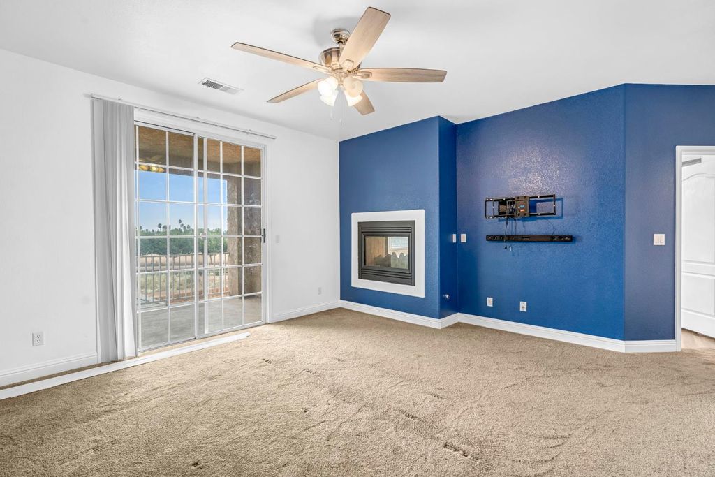 Image 28 of property listing at 2768 Goshen Avenue, Clovis, CA 93611