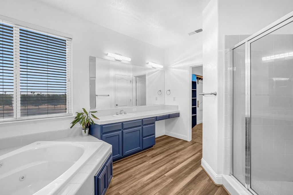 Image 31 of property listing at 2768 Goshen Avenue, Clovis, CA 93611