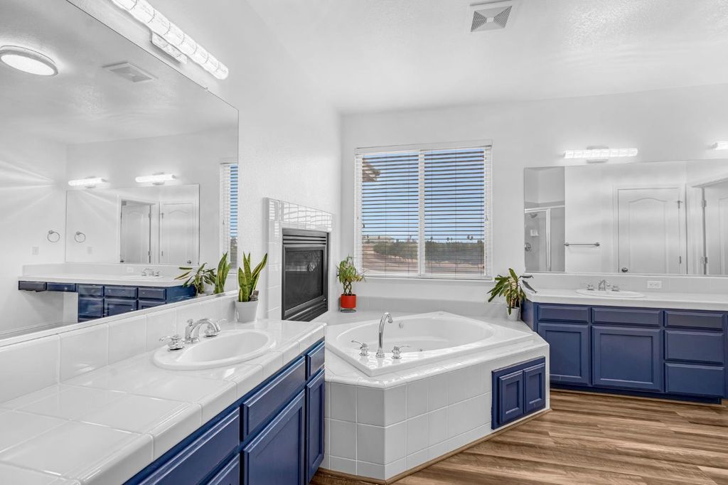 Image 32 of property listing at 2768 Goshen Avenue, Clovis, CA 93611