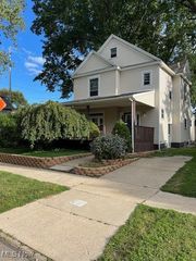 610 Creedmore Avenue, Barberton, OH 44203