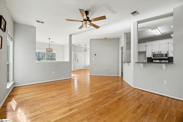 9 S Penobscot Court, Simpsonville, SC 29681