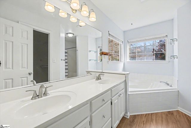 9 S Penobscot Court, Simpsonville, SC 29681