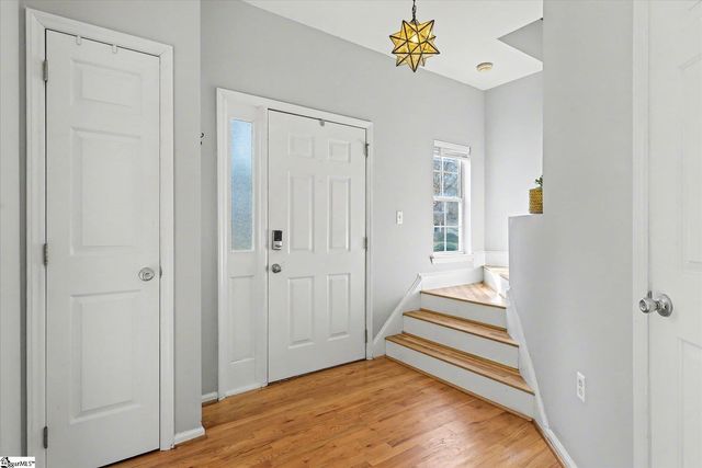 9 S Penobscot Court, Simpsonville, SC 29681