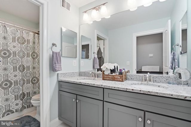 4873 POINT RD, Warrenton, VA 20187