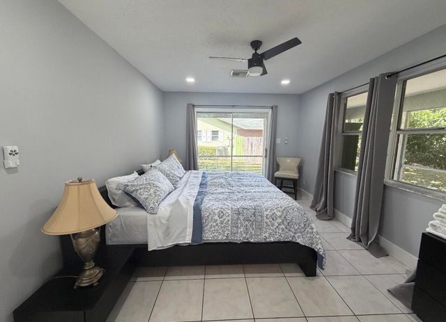 1392 Riverside Circle 1394, Wellington, FL 33414