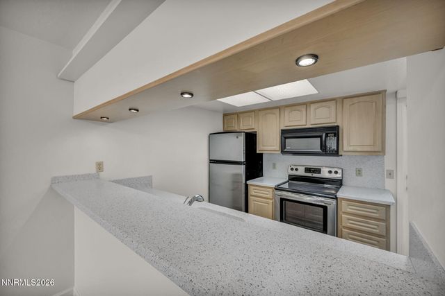 422 Barclay Court, Reno, NV 89511