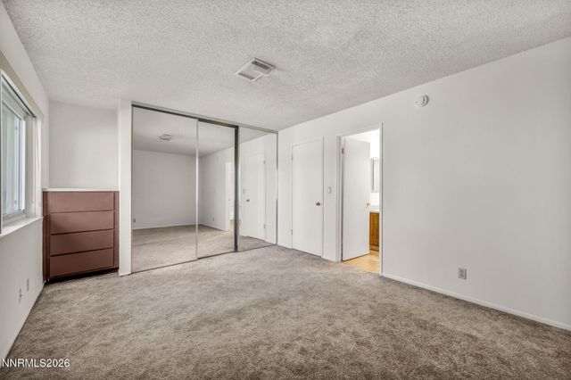 422 Barclay Court, Reno, NV 89511