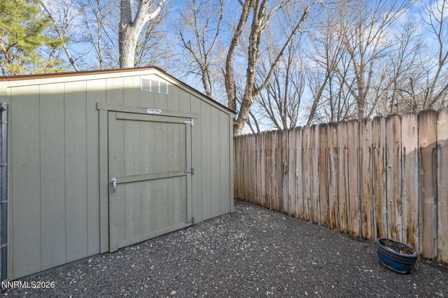 422 Barclay Court, Reno, NV 89511