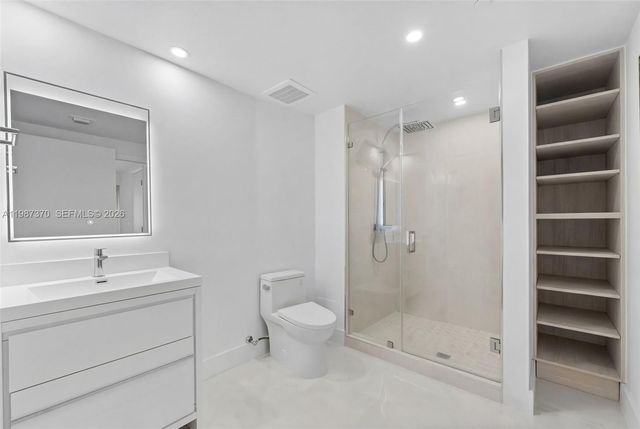 1850 S Ocean Dr 4206, Hallandale Beach, FL 33009