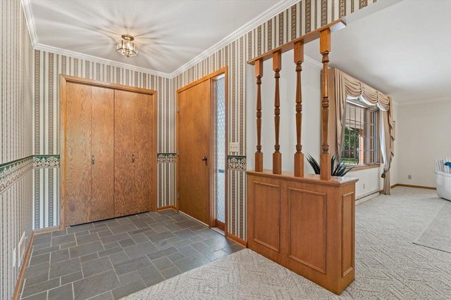 3921 Lathrop AVENUE, Mount Pleasant, WI 53405