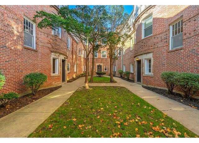 918 Green Bay Road 3G, Winnetka, IL 60093
