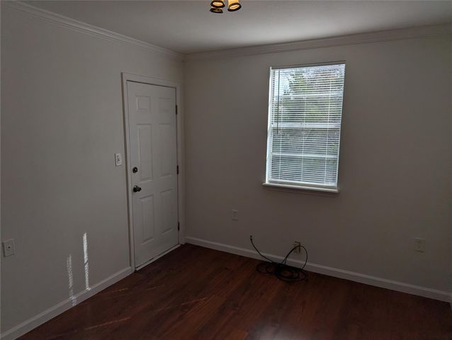 111 Rose DR, Dripping Springs, TX 78620