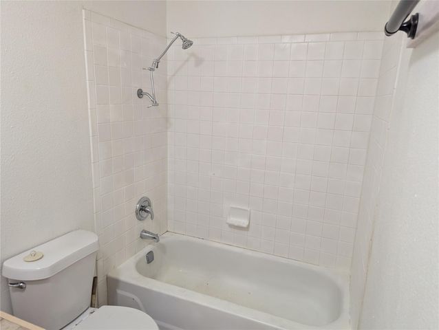 111 Rose DR, Dripping Springs, TX 78620