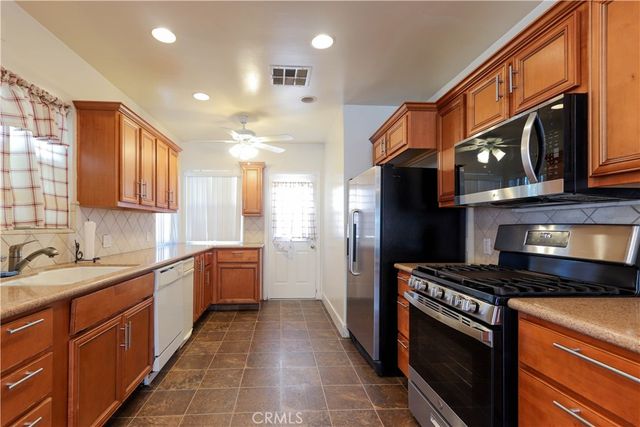 7503 Muller, Downey, CA 90241