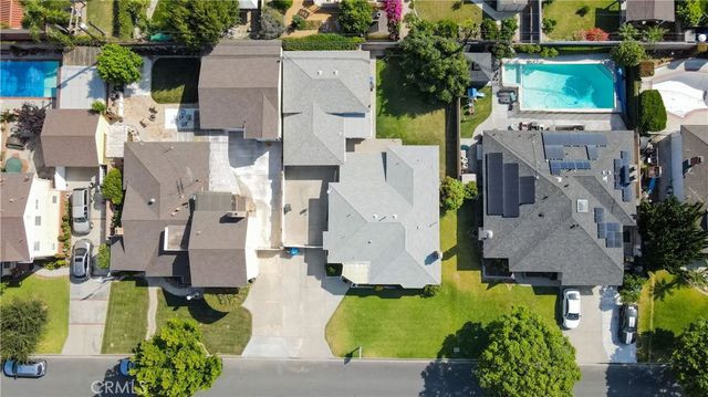 7503 Muller, Downey, CA 90241