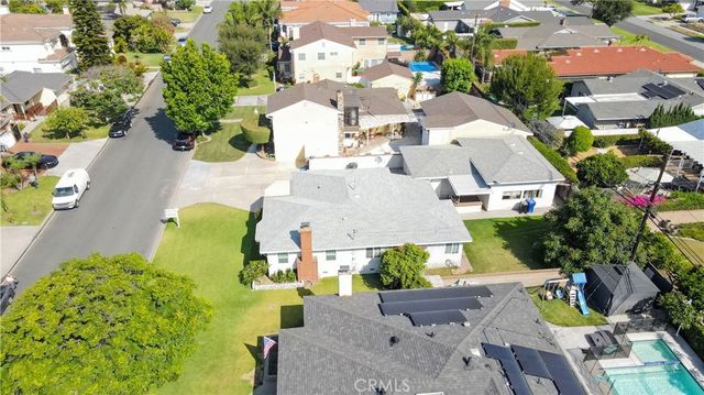 7503 Muller, Downey, CA 90241