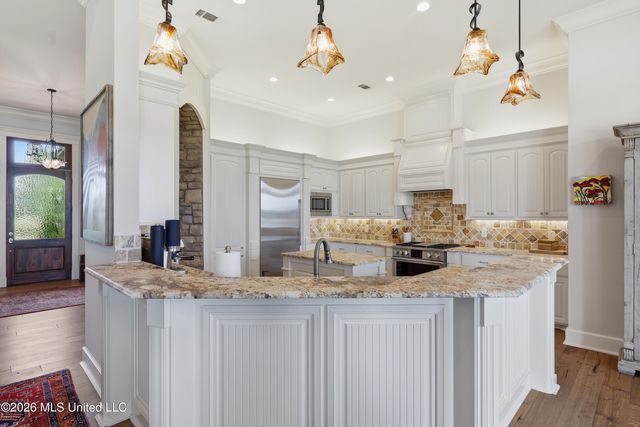 104 Chantry Lane, Madison, MS 39110