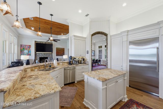 104 Chantry Lane, Madison, MS 39110