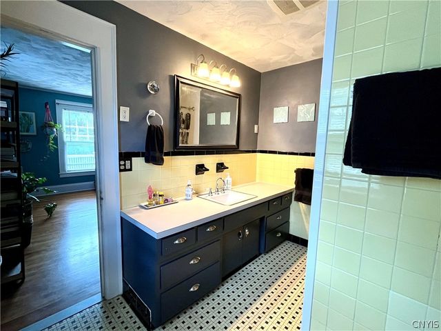 112 Rugby Road, Syracuse, NY 13206
