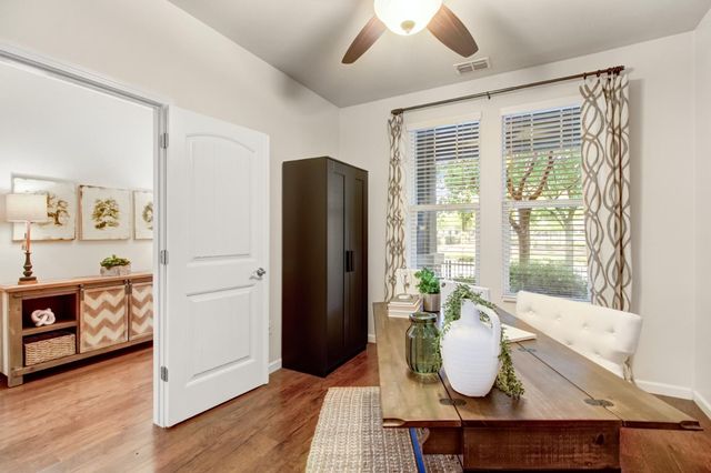 4187 Hovnanian Dr, Sacramento, CA 95834