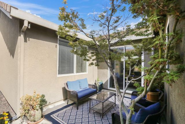 4187 Hovnanian Dr, Sacramento, CA 95834