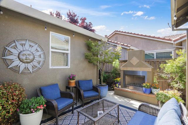 4187 Hovnanian Dr, Sacramento, CA 95834