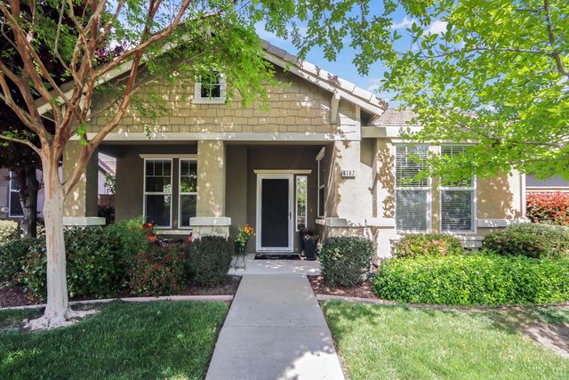 4187 Hovnanian Dr, Sacramento, CA 95834