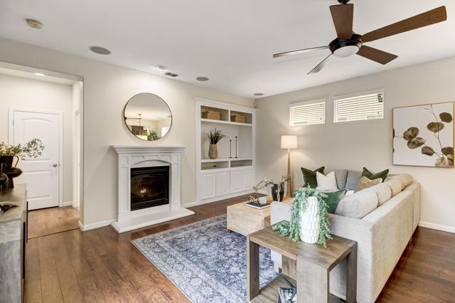 4187 Hovnanian Dr, Sacramento, CA 95834