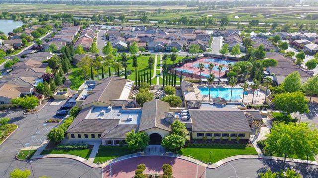 4187 Hovnanian Dr, Sacramento, CA 95834