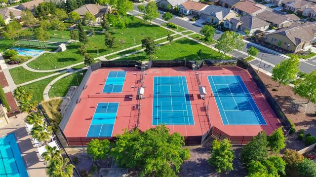 4187 Hovnanian Dr, Sacramento, CA 95834