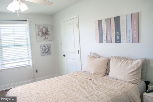 25 ROWAND WAY E, Clementon, NJ 08021